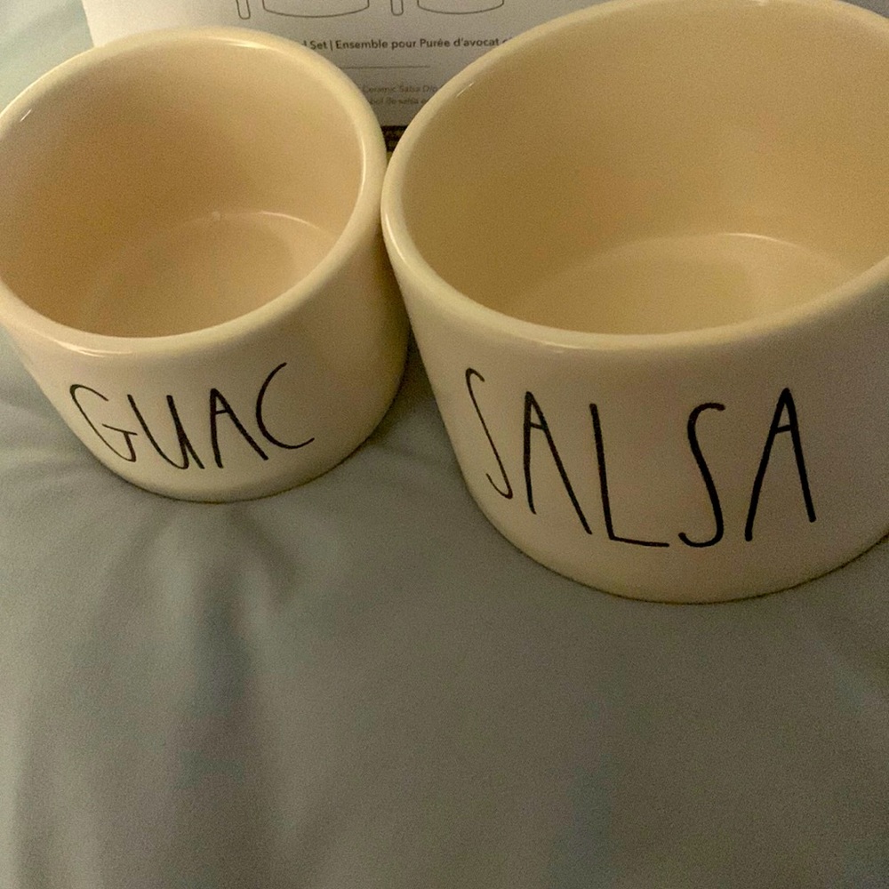Rae Dunn nacho and guac bowl - Picture 1 of 3
